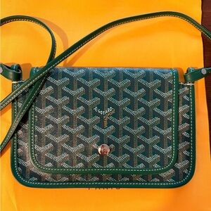 Green patterned crossbody